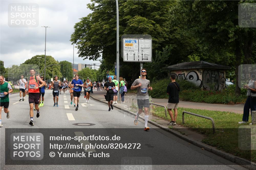 29.06.2025 - hella hamburg halbmarathon Yannick Fuchs http://msf.ph/oto/8204272 29.06.2025 10:44:50 20KM 1461, 1466, 1750, 1817, 2207, 2880, 3654, 4077, 4346, 4816, 5018, 5115, 6027, 6662, 6712, 6795, 7052, 7134, 7397, 7583, 7930, 7932, 8117, 8205, 8572, 8704, 8819, 9057, 11214, 11356, 12016, 12624, 12949, 13008, 13687, 13701, 13808, 13875, 14034, 14125, 14257, 14626, 15362, 15395, 15720, 16285, 16291, 16716, 17129, 17179, 17221, 17384, 18006, 18182, 18370, 18394, 18413, 18489 meine-sportfotos.de