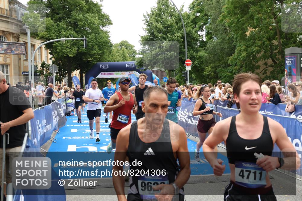 29.06.2025 - hella hamburg halbmarathon Zöllner http://msf.ph/oto/8204306 29.06.2025 10:48:16 Ziel 1914, 7599, 8916, 9544, 9626, 11211, 12685, 14192, 14797, 14814, 15590, 15629, 15973, 15981, 16094, 16269, 18963, 19127 meine-sportfotos.de