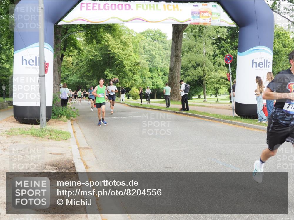 29.06.2025 - hella hamburg halbmarathon MichiJ http://msf.ph/oto/8204556 29.06.2025 10:22:13 Zwischen KM18-KM19 4749, 7723, 11929, 14289, 15887, 17117, 17175 meine-sportfotos.de