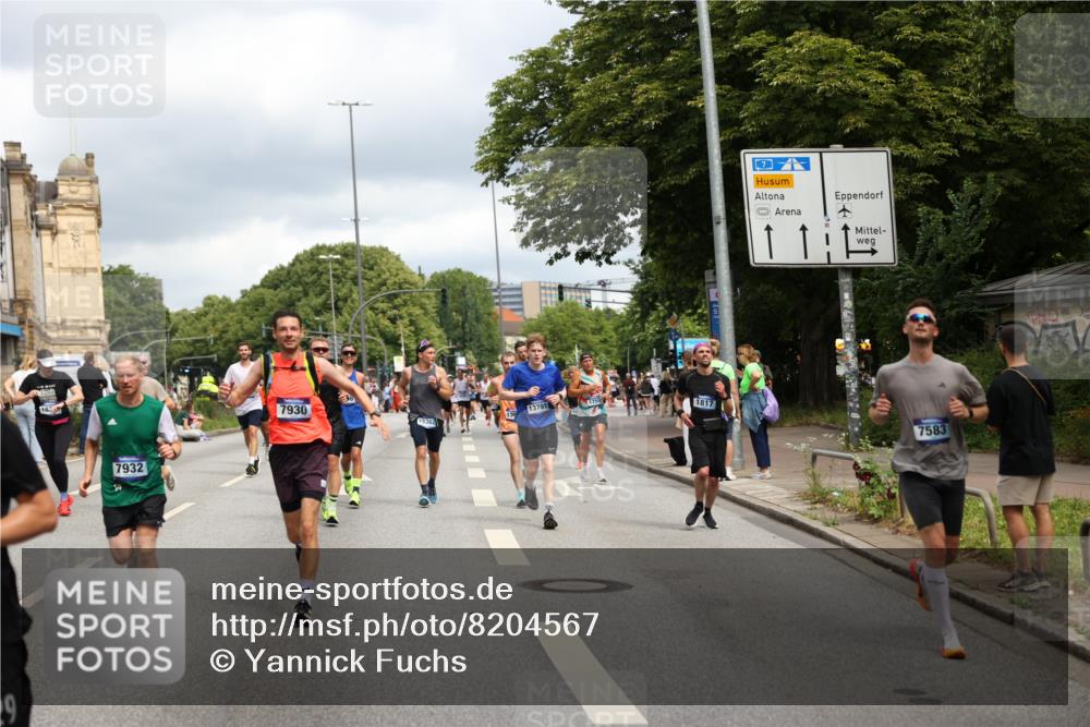 29.06.2025 - hella hamburg halbmarathon Yannick Fuchs http://msf.ph/oto/8204567 29.06.2025 10:44:51 20KM 1461, 1466, 1750, 1817, 2207, 2880, 3654, 4077, 4346, 4816, 5018, 5115, 6027, 6662, 6712, 6795, 7052, 7134, 7397, 7583, 7930, 7932, 8117, 8205, 8572, 8704, 8819, 9057, 11214, 11356, 12016, 12949, 13008, 13687, 13701, 13808, 13875, 14034, 14125, 14626, 15362, 15395, 15720, 16285, 16291, 17129, 17179, 17221, 17384, 18006, 18182, 18394, 18413, 18489 meine-sportfotos.de
