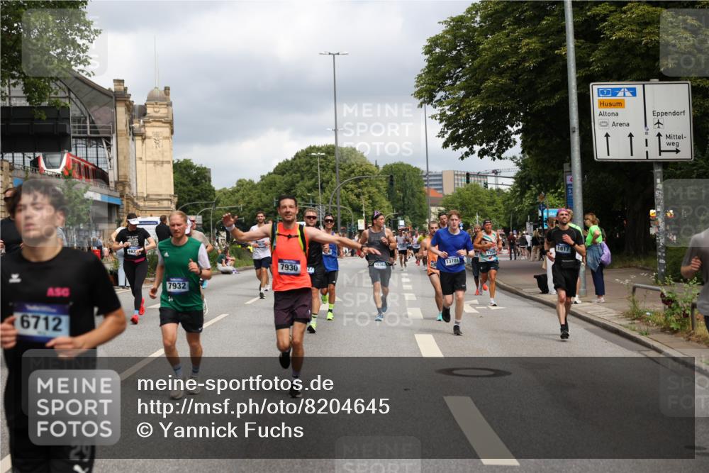 29.06.2025 - hella hamburg halbmarathon Yannick Fuchs http://msf.ph/oto/8204645 29.06.2025 10:44:51 20KM 1461, 1466, 1750, 1817, 2207, 2880, 3654, 4077, 4346, 4816, 5018, 5115, 6027, 6662, 6712, 6795, 7052, 7134, 7397, 7583, 7930, 7932, 8117, 8205, 8572, 8704, 8819, 9057, 11214, 11356, 12016, 12949, 13008, 13687, 13701, 13808, 13875, 14034, 14125, 14626, 15362, 15395, 15720, 16285, 16291, 17129, 17179, 17221, 17384, 18006, 18182, 18394, 18413, 18489 meine-sportfotos.de