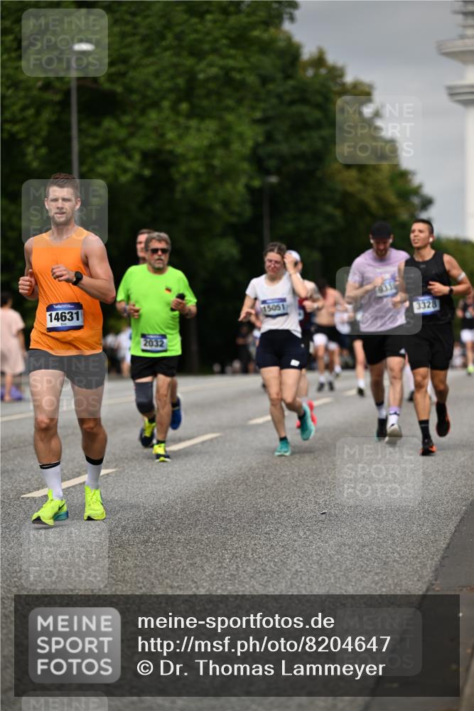 29.06.2025 - hella hamburg halbmarathon Dr. Thomas Lammeyer http://msf.ph/oto/8204647 29.06.2025 10:11:58 Kennedybrücke 1079, 1173, 1427, 1893, 2032, 2136, 3328, 3922, 3929, 4228, 5899, 6196, 7019, 7476, 7760, 9338 meine-sportfotos.de