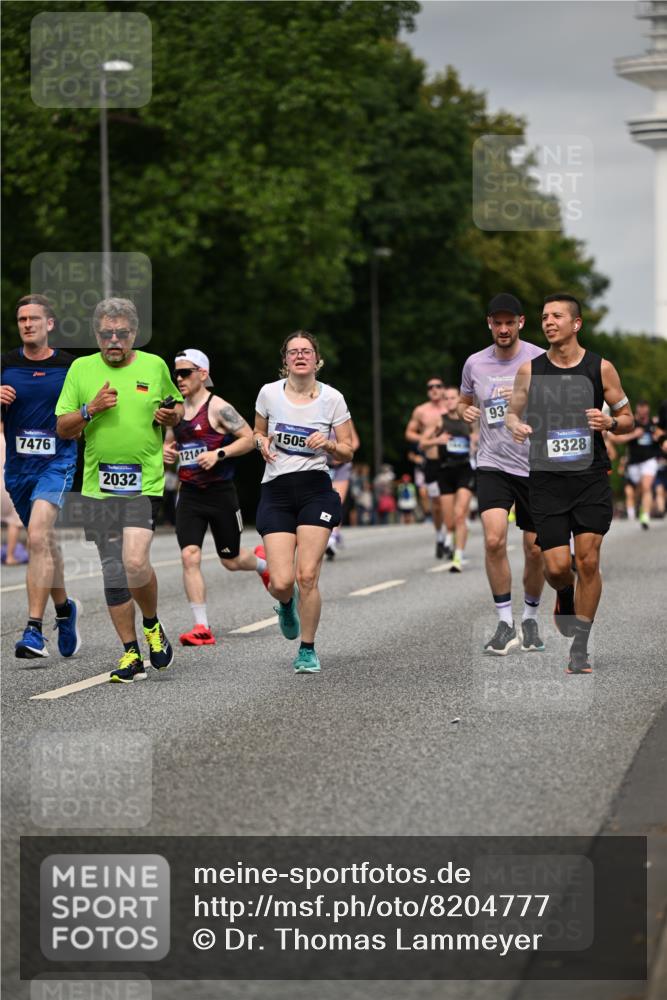 29.06.2025 - hella hamburg halbmarathon Dr. Thomas Lammeyer http://msf.ph/oto/8204777 29.06.2025 10:11:59 Kennedybrücke 1079, 1173, 1427, 1893, 2032, 2136, 3328, 3922, 3929, 4228, 5899, 6196, 7019, 7476, 7760, 9338 meine-sportfotos.de