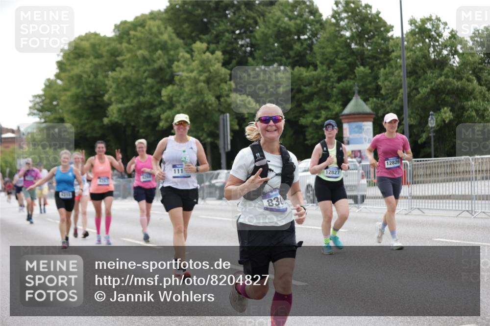 29.06.2025 - hella hamburg halbmarathon Jannik Wohlers http://msf.ph/oto/8204827 29.06.2025 10:25:53 Lombardsbrücke 1300, 3617, 4267, 4268, 4315, 6159, 7929, 8276, 8306, 8357, 8674, 8942, 11107, 12826, 12827, 14063, 14356, 14726, 17712 meine-sportfotos.de