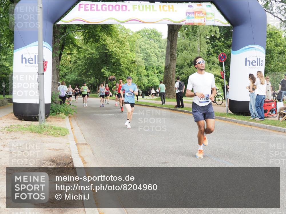 29.06.2025 - hella hamburg halbmarathon MichiJ http://msf.ph/oto/8204960 29.06.2025 10:22:18 Zwischen KM18-KM19 7723, 12595, 14784, 17117 meine-sportfotos.de