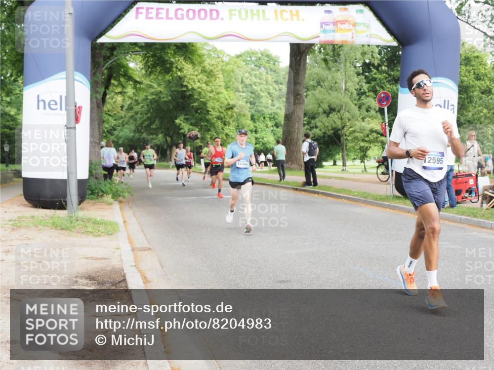 29.06.2025 - hella hamburg halbmarathon MichiJ http://msf.ph/oto/8204983 29.06.2025 10:22:18 Zwischen KM18-KM19 7723, 12595, 14784, 17117 meine-sportfotos.de