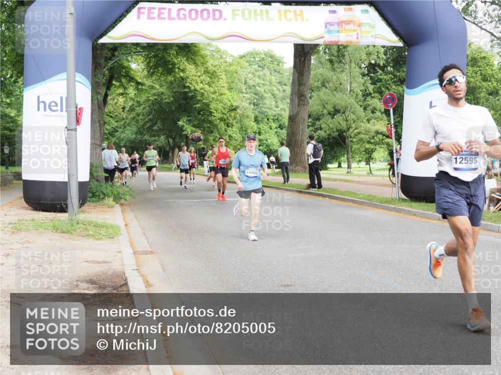 29.06.2025 - hella hamburg halbmarathon MichiJ http://msf.ph/oto/8205005 29.06.2025 10:22:18 Zwischen KM18-KM19 7723, 12595, 14784, 17117 meine-sportfotos.de