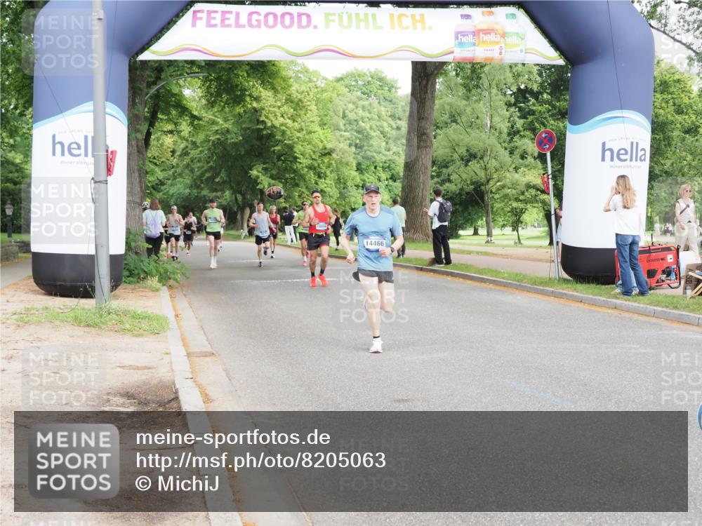 29.06.2025 - hella hamburg halbmarathon MichiJ http://msf.ph/oto/8205063 29.06.2025 10:22:19 Zwischen KM18-KM19 7723, 12595, 14466, 14784 meine-sportfotos.de