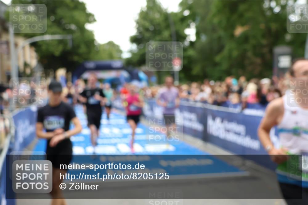 29.06.2025 - hella hamburg halbmarathon Zöllner http://msf.ph/oto/8205125 29.06.2025 10:48:26 Ziel 1537, 3747, 5129, 5362, 5528, 6081, 6923, 7367, 8216, 9262, 9770, 11467, 12549, 12840, 15735, 17745, 17855, 17982, 18790, 18923 meine-sportfotos.de