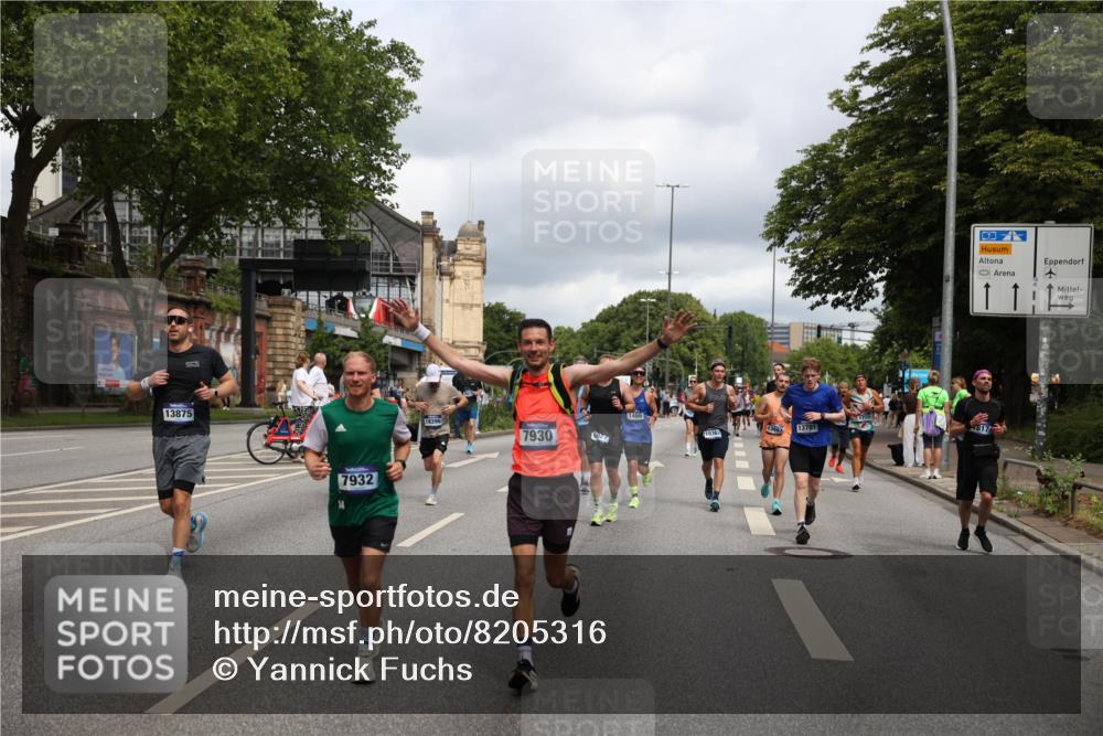 29.06.2025 - hella hamburg halbmarathon Yannick Fuchs http://msf.ph/oto/8205316 29.06.2025 10:44:52 20KM 1461, 1466, 1750, 1817, 2207, 2880, 3654, 4077, 4346, 4816, 5018, 5115, 6027, 6662, 6712, 6795, 7052, 7134, 7397, 7583, 7930, 7932, 8117, 8205, 8572, 8704, 8819, 9057, 11214, 11422, 12016, 12949, 13008, 13687, 13701, 13808, 13875, 14034, 14125, 14626, 15362, 15395, 15720, 16285, 16291, 17129, 17179, 17221, 17384, 18006, 18182, 18394, 18413, 18489 meine-sportfotos.de