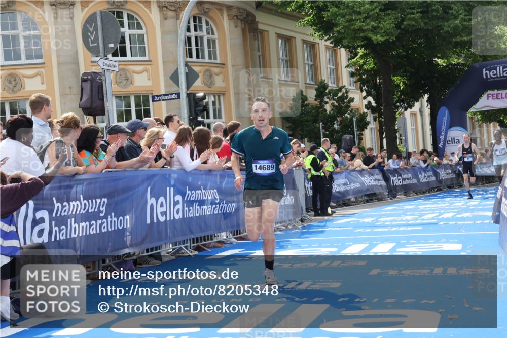 29.06.2025 - hella hamburg halbmarathon Strokosch-Dieckow http://msf.ph/oto/8205348 29.06.2025 10:13:58 Ziel 31, 42, 14689 meine-sportfotos.de