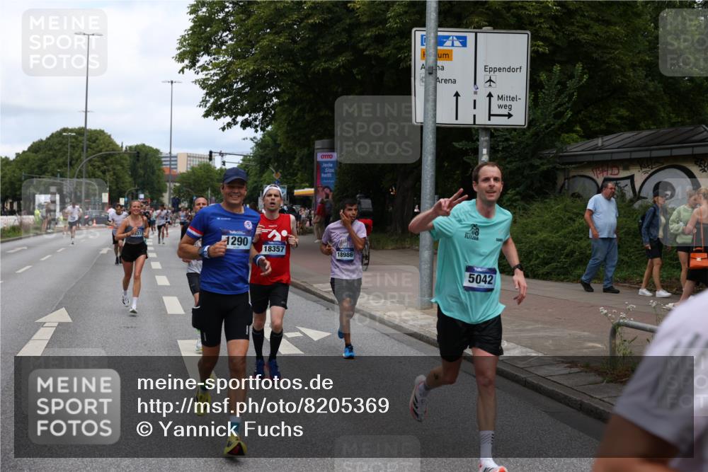 29.06.2025 - hella hamburg halbmarathon Yannick Fuchs http://msf.ph/oto/8205369 29.06.2025 10:32:13 20KM 1290, 1505, 2196, 2404, 3790, 5042, 5791, 5923, 6047, 6458, 9017, 9944, 10190, 10451, 10922, 11106, 11423, 12739, 12900, 13148, 13372, 13595, 15410, 16992, 17137, 17726, 18103, 18159, 18193, 18216, 18357, 18986 meine-sportfotos.de