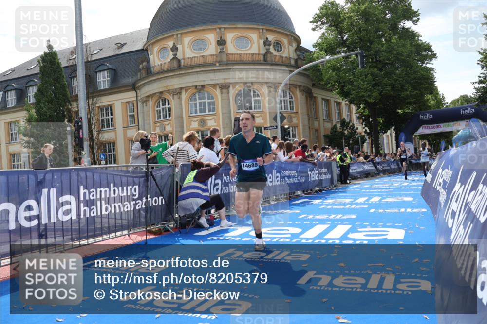 29.06.2025 - hella hamburg halbmarathon Strokosch-Dieckow http://msf.ph/oto/8205379 29.06.2025 10:13:59 Ziel 31, 42, 14689 meine-sportfotos.de