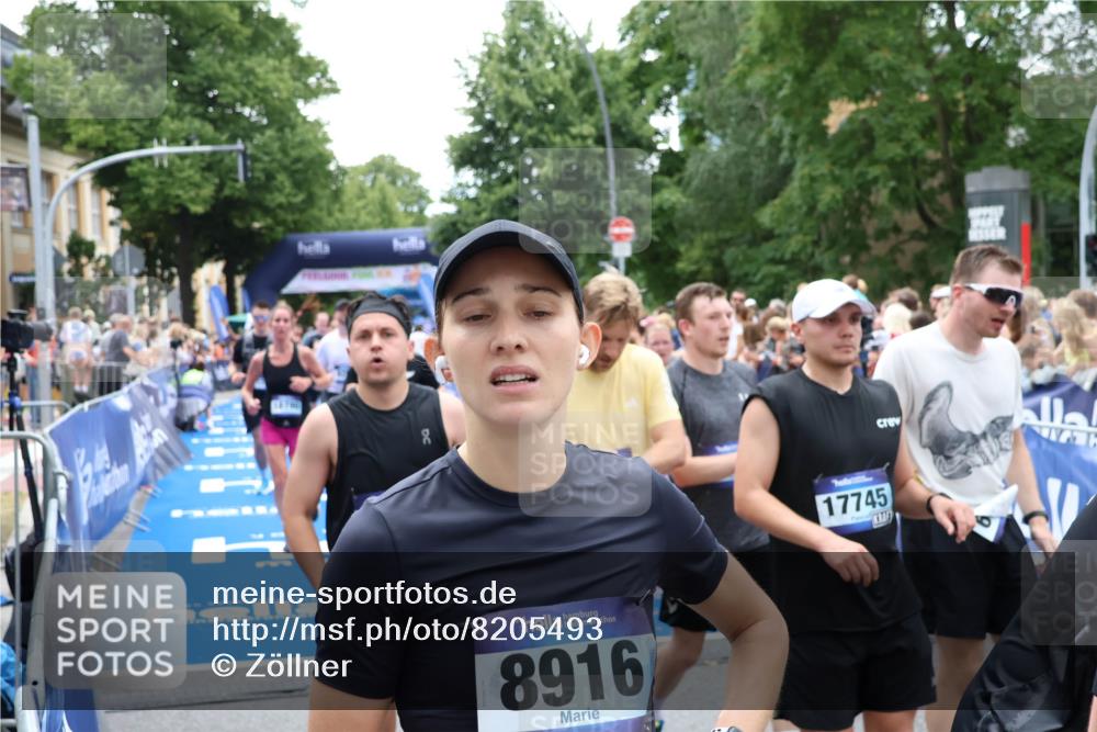 29.06.2025 - hella hamburg halbmarathon Zöllner http://msf.ph/oto/8205493 29.06.2025 10:48:32 Ziel 3747, 5362, 6081, 9262, 10000, 10860, 11451, 12149, 12549, 12690, 12840, 13962, 14033, 14990, 15808, 15917, 17395, 17855, 18251, 18790, 18923 meine-sportfotos.de