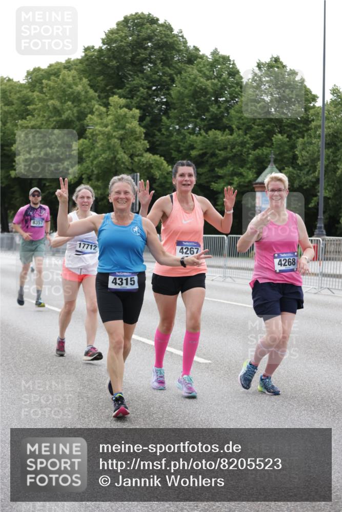 29.06.2025 - hella hamburg halbmarathon Jannik Wohlers http://msf.ph/oto/8205523 29.06.2025 10:25:56 Lombardsbrücke 1300, 3617, 4267, 4268, 4315, 4844, 6159, 6905, 7929, 8306, 8357, 8674, 8942, 11107, 12826, 12827, 13264, 14726, 14930, 17712 meine-sportfotos.de