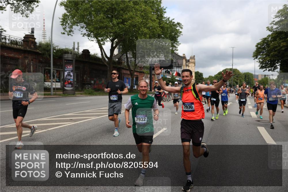 29.06.2025 - hella hamburg halbmarathon Yannick Fuchs http://msf.ph/oto/8205594 29.06.2025 10:44:52 20KM 1461, 1466, 1750, 1817, 2207, 2880, 3654, 4077, 4346, 4816, 5018, 5115, 6027, 6662, 6712, 6795, 7052, 7134, 7397, 7583, 7930, 7932, 8117, 8205, 8572, 8704, 8819, 9057, 11214, 11422, 12016, 12949, 13008, 13687, 13701, 13808, 13875, 14034, 14125, 14626, 15362, 15395, 15720, 16285, 16291, 17129, 17179, 17221, 17384, 18006, 18182, 18394, 18413, 18489 meine-sportfotos.de