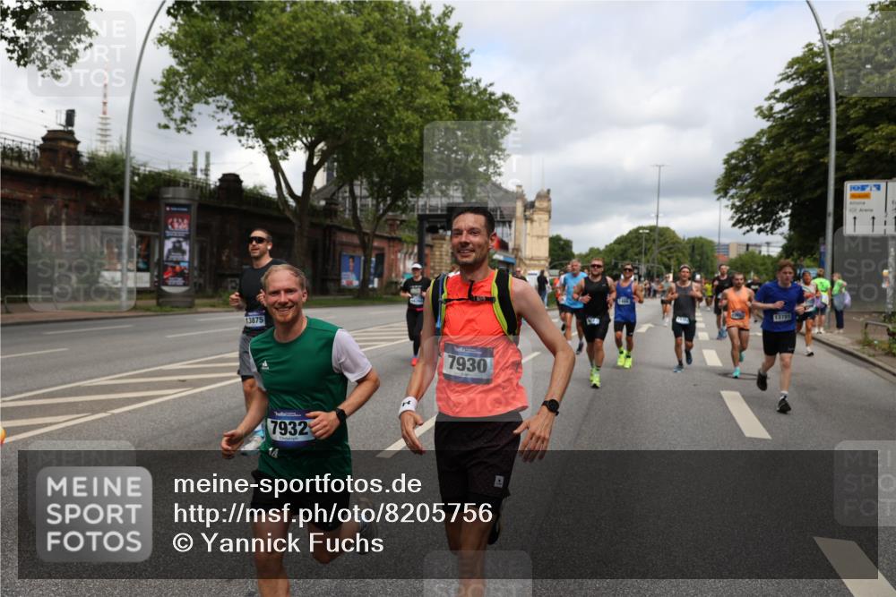 29.06.2025 - hella hamburg halbmarathon Yannick Fuchs http://msf.ph/oto/8205756 29.06.2025 10:44:53 20KM 1461, 1466, 1750, 1817, 2207, 2540, 2880, 3654, 4077, 4346, 4816, 5018, 5115, 6027, 6662, 6712, 6795, 7052, 7134, 7369, 7397, 7583, 7930, 7932, 8117, 8205, 8572, 8704, 8819, 9057, 11214, 11422, 12016, 12949, 13008, 13687, 13701, 13808, 13875, 14034, 14125, 14626, 15362, 15395, 15720, 16285, 16291, 17129, 17179, 17221, 17384, 18006, 18182, 18394, 18413, 18489 meine-sportfotos.de