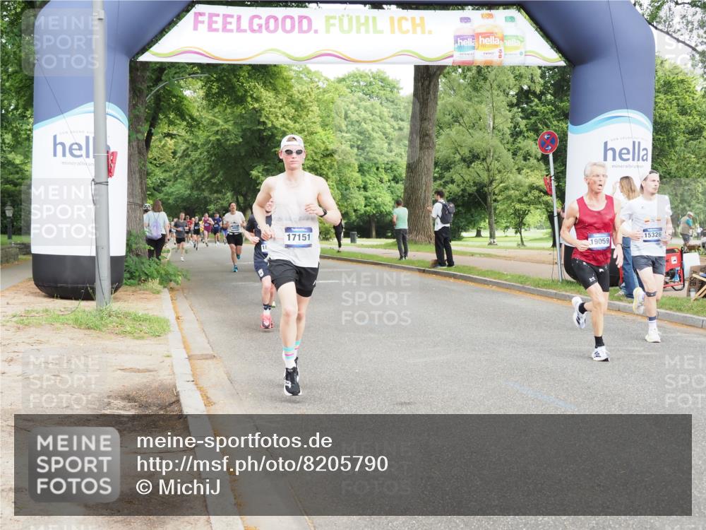 29.06.2025 - hella hamburg halbmarathon MichiJ http://msf.ph/oto/8205790 29.06.2025 10:22:26 Zwischen KM18-KM19 2879, 10453, 14466, 14908, 15326, 16881, 17151, 18854, 19059 meine-sportfotos.de