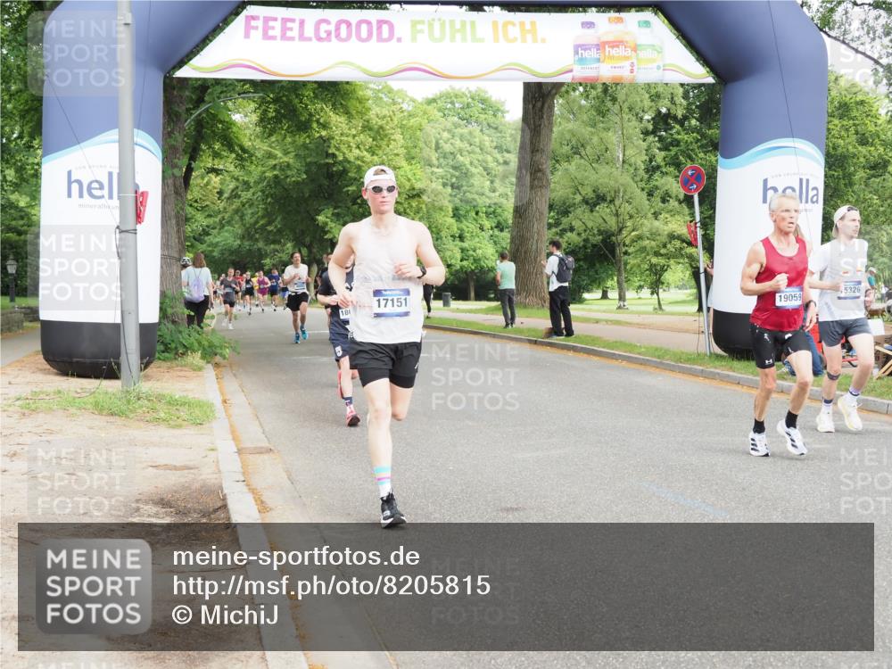 29.06.2025 - hella hamburg halbmarathon MichiJ http://msf.ph/oto/8205815 29.06.2025 10:22:26 Zwischen KM18-KM19 2879, 10453, 14466, 14908, 15326, 16881, 17151, 18854, 19059 meine-sportfotos.de