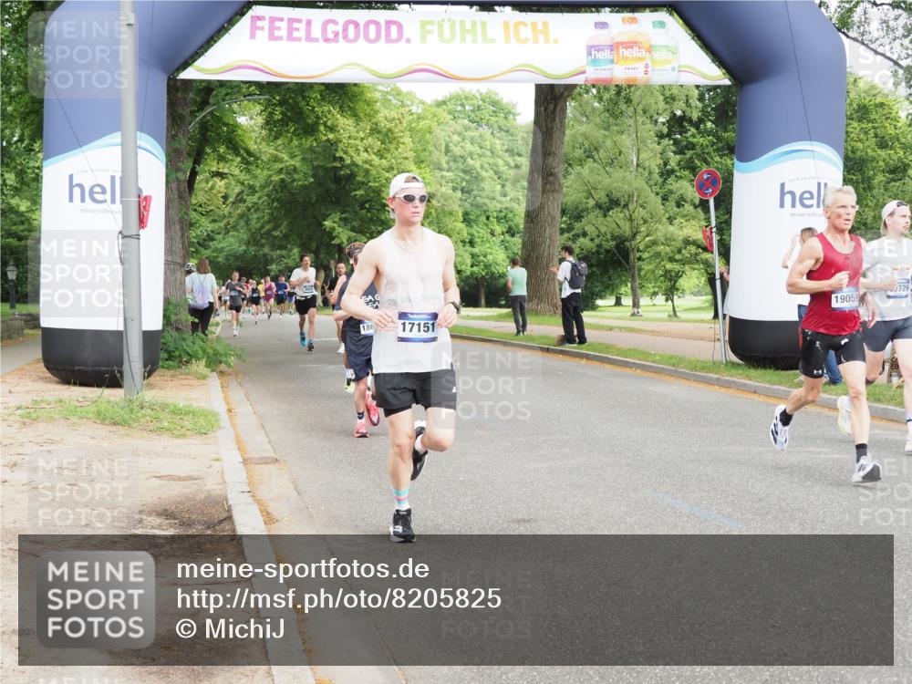 29.06.2025 - hella hamburg halbmarathon MichiJ http://msf.ph/oto/8205825 29.06.2025 10:22:26 Zwischen KM18-KM19 2879, 10453, 14466, 14908, 15326, 16881, 17151, 18854, 19059 meine-sportfotos.de