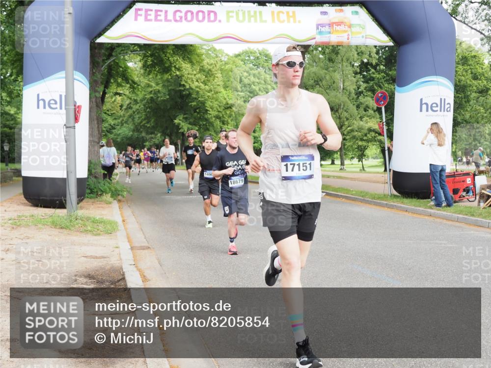 29.06.2025 - hella hamburg halbmarathon MichiJ http://msf.ph/oto/8205854 29.06.2025 10:22:26 Zwischen KM18-KM19 2879, 10453, 14466, 14908, 15326, 16881, 17151, 18854, 19059 meine-sportfotos.de