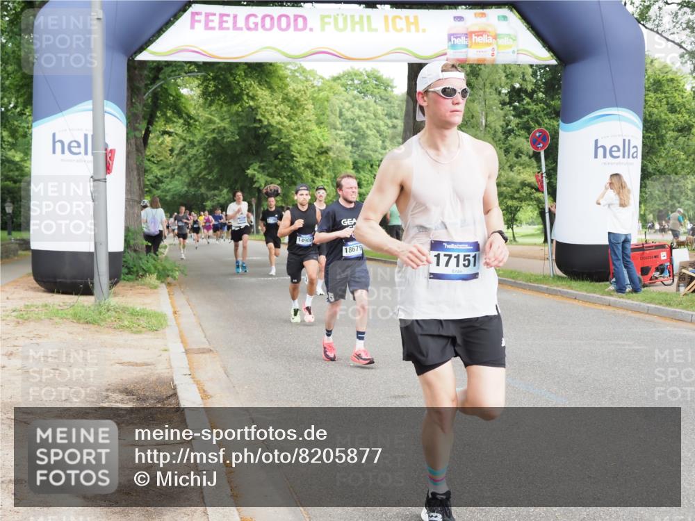 29.06.2025 - hella hamburg halbmarathon MichiJ http://msf.ph/oto/8205877 29.06.2025 10:22:27 Zwischen KM18-KM19 2879, 10453, 13618, 14466, 14908, 15326, 16881, 17151, 18679, 18854, 19059 meine-sportfotos.de