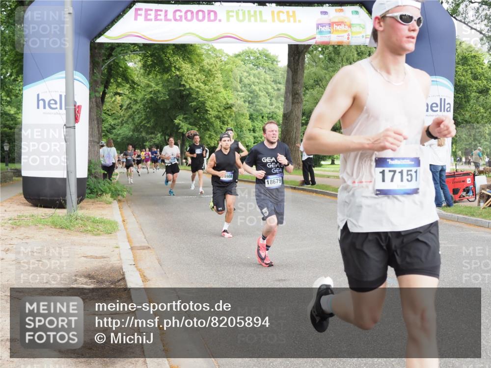 29.06.2025 - hella hamburg halbmarathon MichiJ http://msf.ph/oto/8205894 29.06.2025 10:22:27 Zwischen KM18-KM19 2879, 10453, 13618, 14466, 14908, 15326, 16881, 17151, 18679, 18854, 19059 meine-sportfotos.de