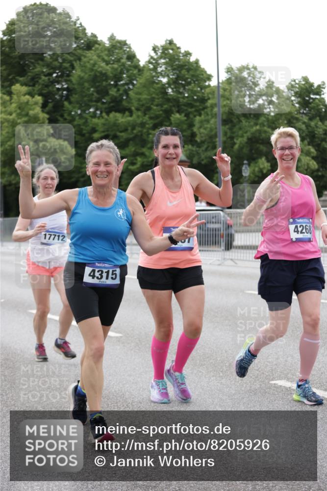 29.06.2025 - hella hamburg halbmarathon Jannik Wohlers http://msf.ph/oto/8205926 29.06.2025 10:25:57 Lombardsbrücke 1300, 3617, 4267, 4268, 4315, 4844, 6159, 6905, 7929, 8306, 8357, 8674, 8942, 11107, 12126, 12826, 12827, 13264, 14930, 17712 meine-sportfotos.de