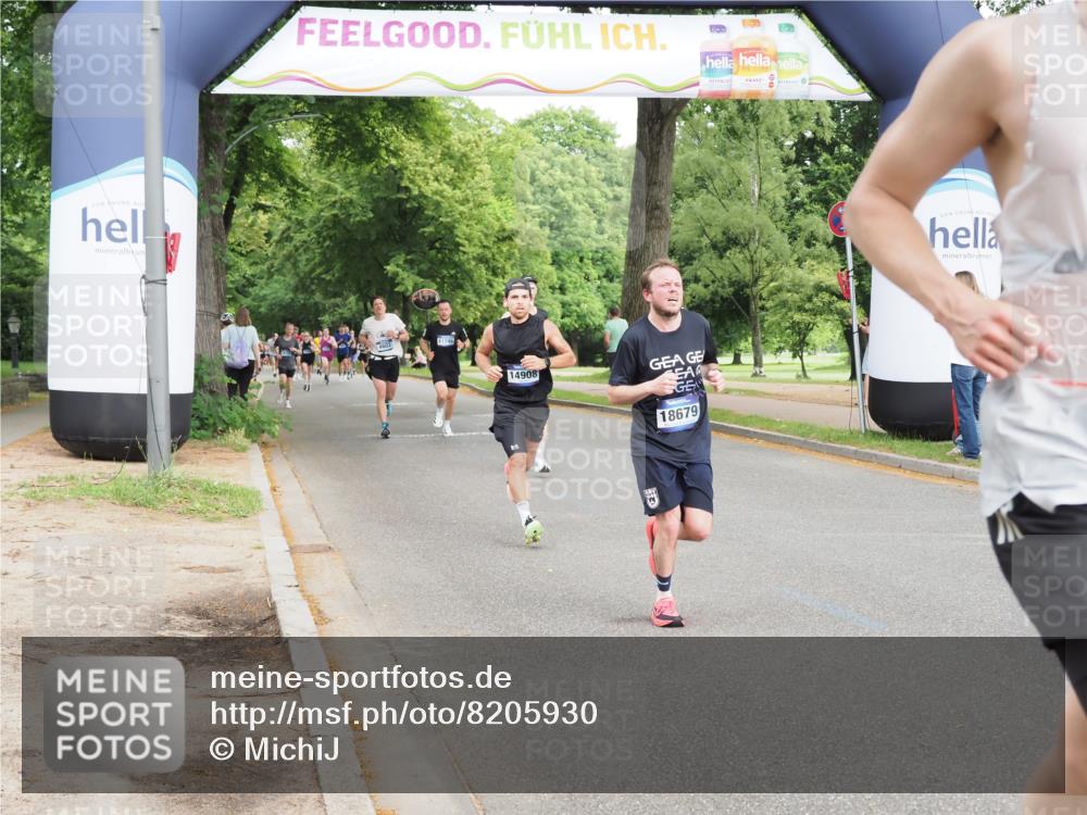 29.06.2025 - hella hamburg halbmarathon MichiJ http://msf.ph/oto/8205930 29.06.2025 10:22:27 Zwischen KM18-KM19 2879, 10453, 13618, 14466, 14908, 15326, 16881, 17151, 18679, 18854, 19059 meine-sportfotos.de