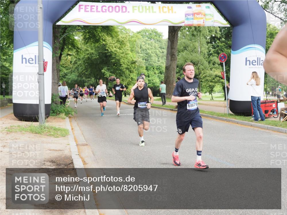 29.06.2025 - hella hamburg halbmarathon MichiJ http://msf.ph/oto/8205947 29.06.2025 10:22:27 Zwischen KM18-KM19 2879, 10453, 13618, 14466, 14908, 15326, 16881, 17151, 18679, 18854, 19059 meine-sportfotos.de