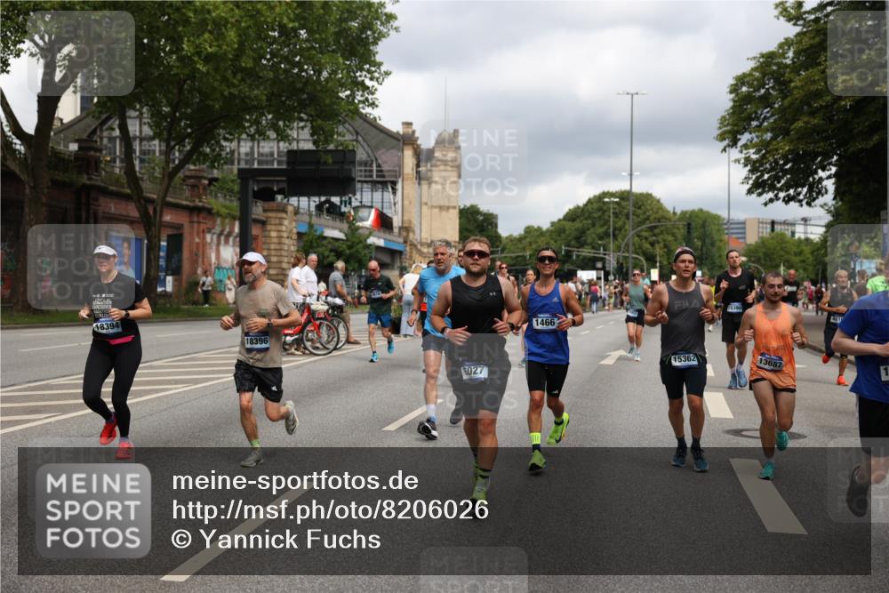29.06.2025 - hella hamburg halbmarathon Yannick Fuchs http://msf.ph/oto/8206026 29.06.2025 10:44:54 20KM 1461, 1466, 1750, 1817, 2207, 2540, 2880, 3654, 4077, 4816, 5018, 5115, 6027, 6662, 6712, 6795, 7052, 7134, 7369, 7397, 7583, 7930, 7932, 8117, 8205, 8261, 8572, 8819, 9057, 11214, 11422, 12016, 12778, 12949, 13008, 13687, 13701, 13808, 13875, 14034, 14125, 14626, 15362, 15395, 15720, 16285, 16291, 17129, 17179, 17221, 17384, 18006, 18182, 18394, 18413, 18489 meine-sportfotos.de
