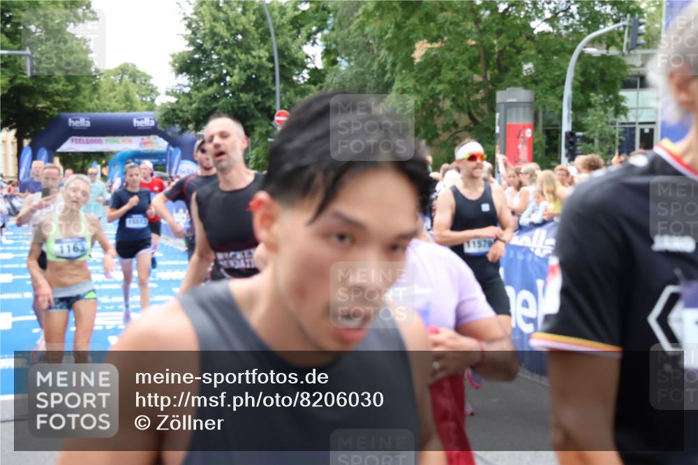 29.06.2025 - hella hamburg halbmarathon Zöllner http://msf.ph/oto/8206030 29.06.2025 10:48:41 Ziel 1163, 1176, 2213, 4553, 5421, 9538, 10859, 11579, 14511, 15384, 15573, 17127, 18815 meine-sportfotos.de