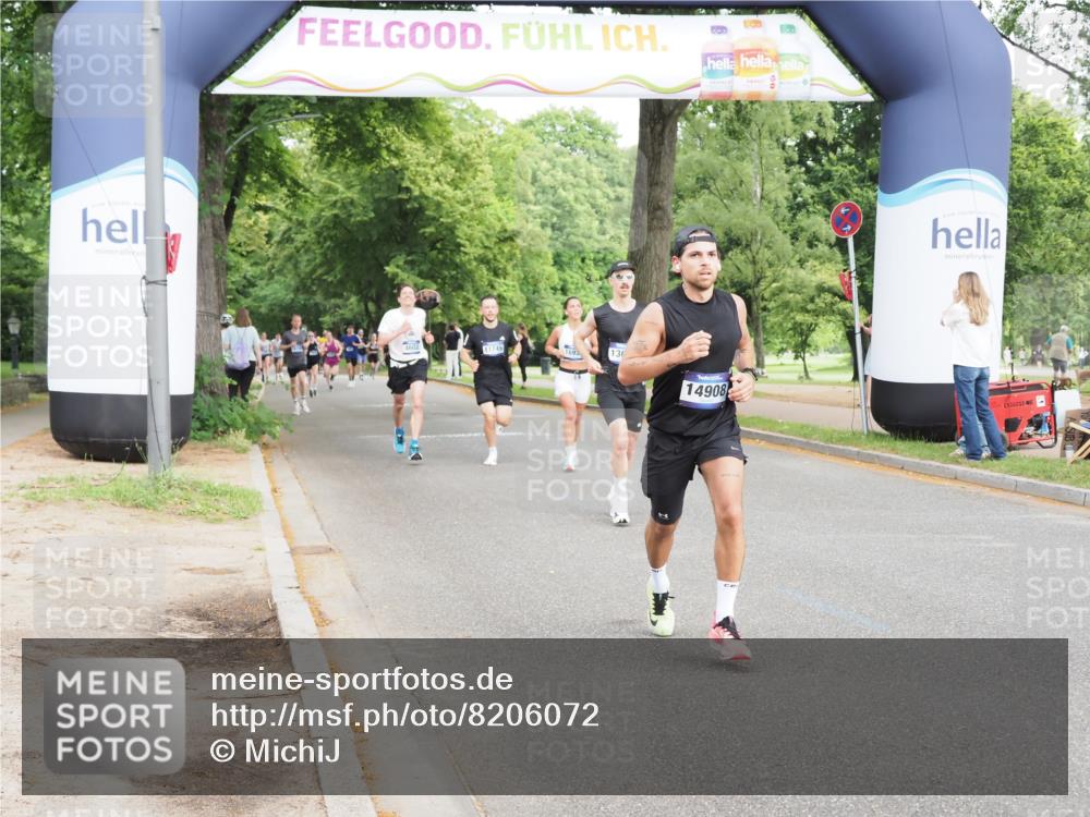 29.06.2025 - hella hamburg halbmarathon MichiJ http://msf.ph/oto/8206072 29.06.2025 10:22:28 Zwischen KM18-KM19 2879, 10453, 13618, 14908, 15326, 16881, 16931, 17151, 18679, 18854, 19059 meine-sportfotos.de