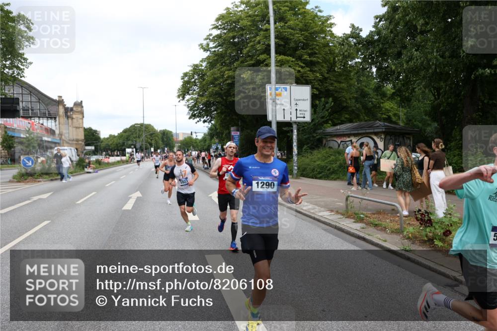 29.06.2025 - hella hamburg halbmarathon Yannick Fuchs http://msf.ph/oto/8206108 29.06.2025 10:32:13 20KM 1290, 1505, 2196, 2404, 3790, 5042, 5791, 5923, 6047, 6458, 9017, 9944, 10190, 10451, 10922, 11106, 11423, 12739, 12900, 13148, 13372, 13595, 15410, 16992, 17137, 17726, 18103, 18159, 18193, 18216, 18357, 18986 meine-sportfotos.de