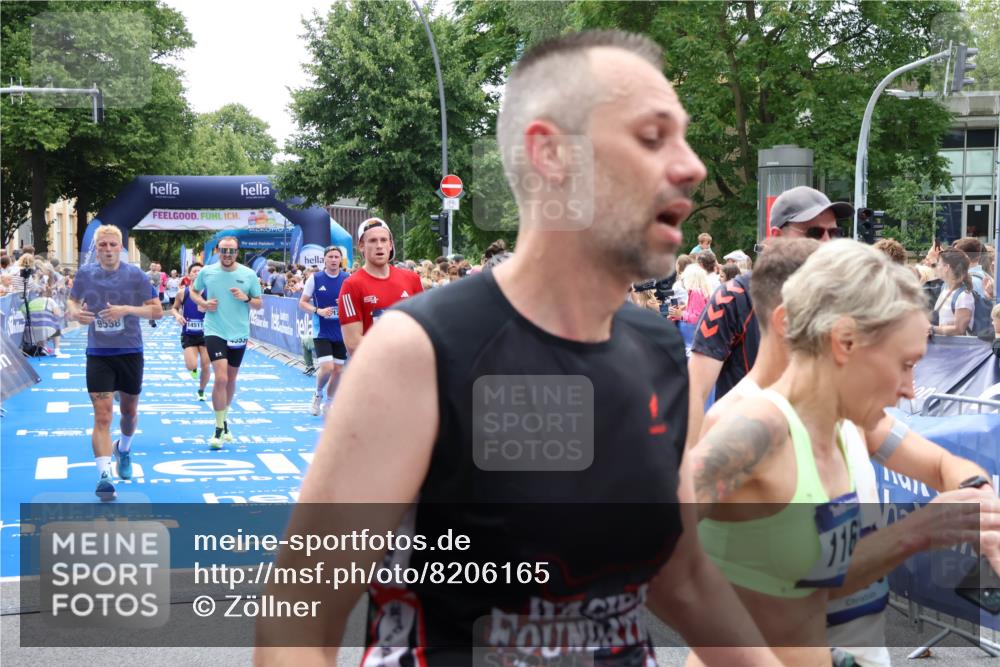 29.06.2025 - hella hamburg halbmarathon Zöllner http://msf.ph/oto/8206165 29.06.2025 10:48:44 Ziel 1094, 2442, 4553, 5421, 9538, 10859, 14511, 15384, 17127 meine-sportfotos.de