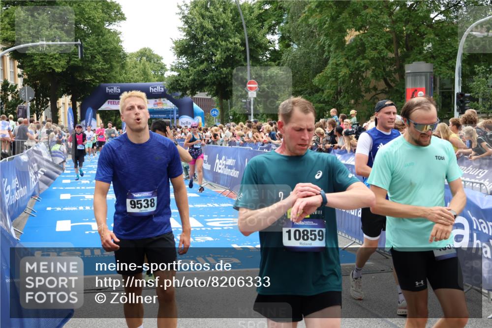 29.06.2025 - hella hamburg halbmarathon Zöllner http://msf.ph/oto/8206333 29.06.2025 10:48:47 Ziel 1094, 1884, 1892, 2442, 9482, 11519, 12533, 14511, 15384, 17007, 17127 meine-sportfotos.de