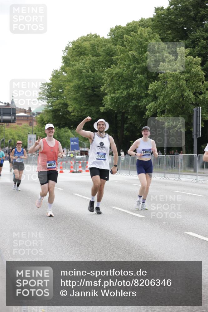 29.06.2025 - hella hamburg halbmarathon Jannik Wohlers http://msf.ph/oto/8206346 29.06.2025 10:26:03 Lombardsbrücke 1300, 3617, 4267, 4268, 4315, 4844, 6905, 7929, 8357, 8942, 11107, 12126, 12826, 12827, 13264, 14930, 15807, 17712, 18087 meine-sportfotos.de
