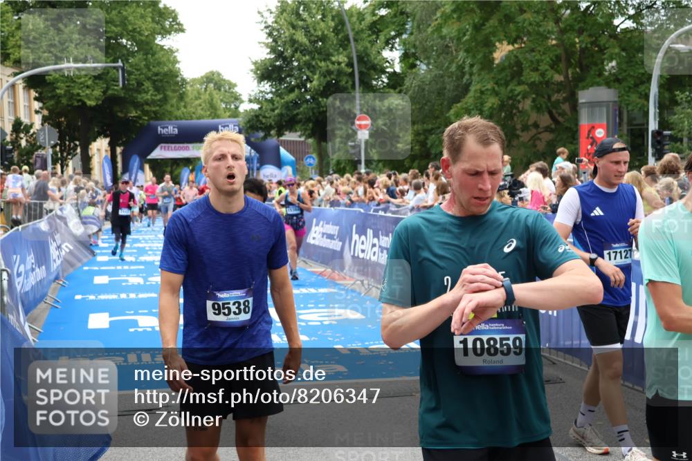 29.06.2025 - hella hamburg halbmarathon Zöllner http://msf.ph/oto/8206347 29.06.2025 10:48:48 Ziel 1094, 1884, 1892, 2442, 9482, 11519, 12533, 14511, 15384, 16653, 17007, 17127 meine-sportfotos.de