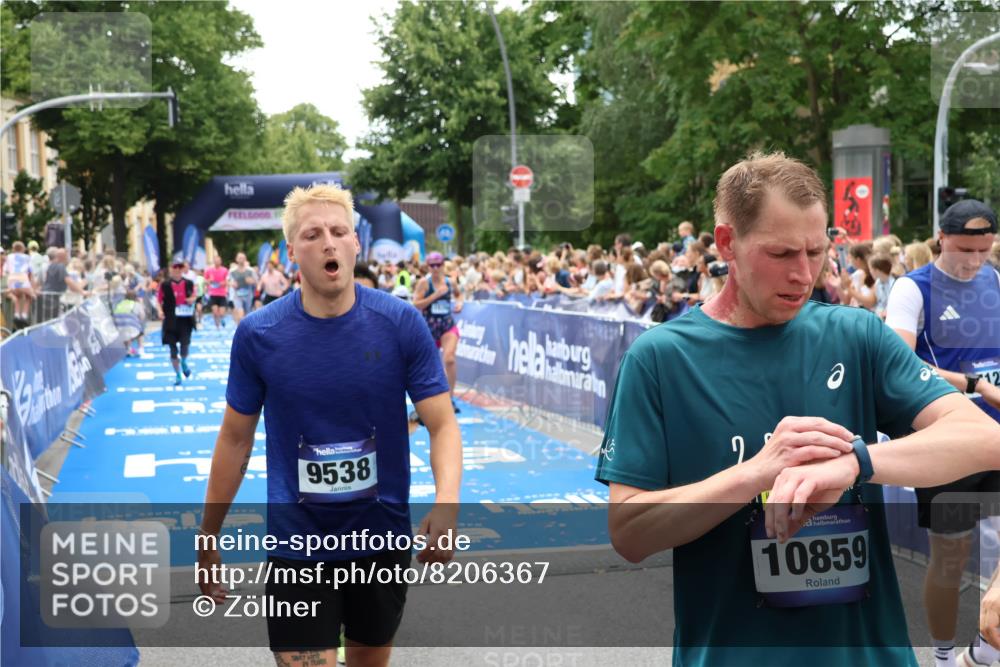 29.06.2025 - hella hamburg halbmarathon Zöllner http://msf.ph/oto/8206367 29.06.2025 10:48:48 Ziel 1094, 1884, 1892, 2442, 9482, 11519, 12533, 14511, 15384, 16653, 17007, 17127 meine-sportfotos.de