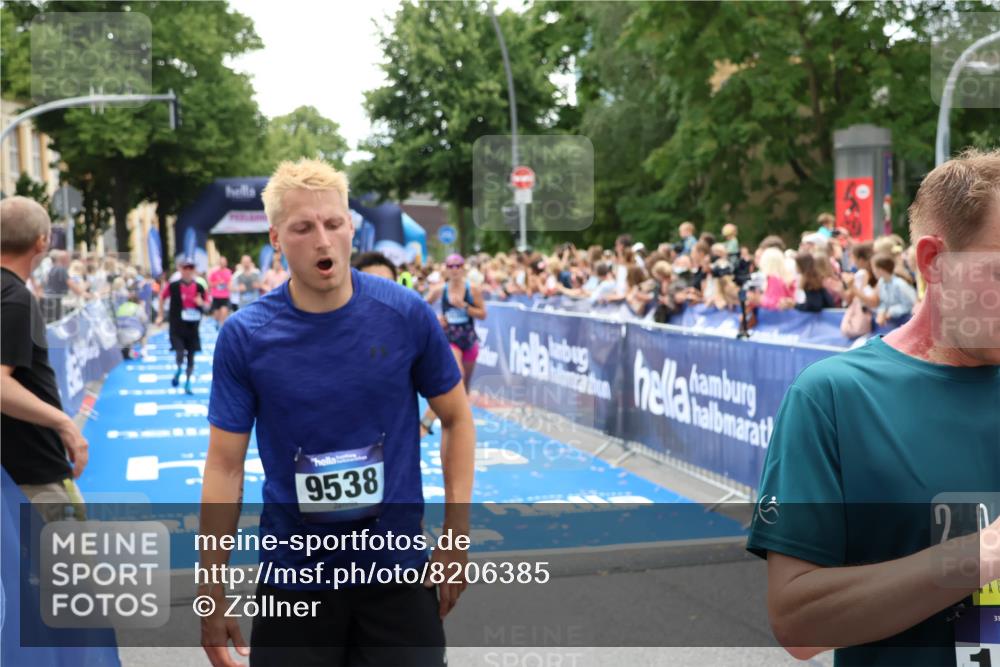 29.06.2025 - hella hamburg halbmarathon Zöllner http://msf.ph/oto/8206385 29.06.2025 10:48:48 Ziel 1094, 1884, 1892, 2442, 9482, 11519, 12533, 14511, 15384, 16653, 17007, 17127 meine-sportfotos.de