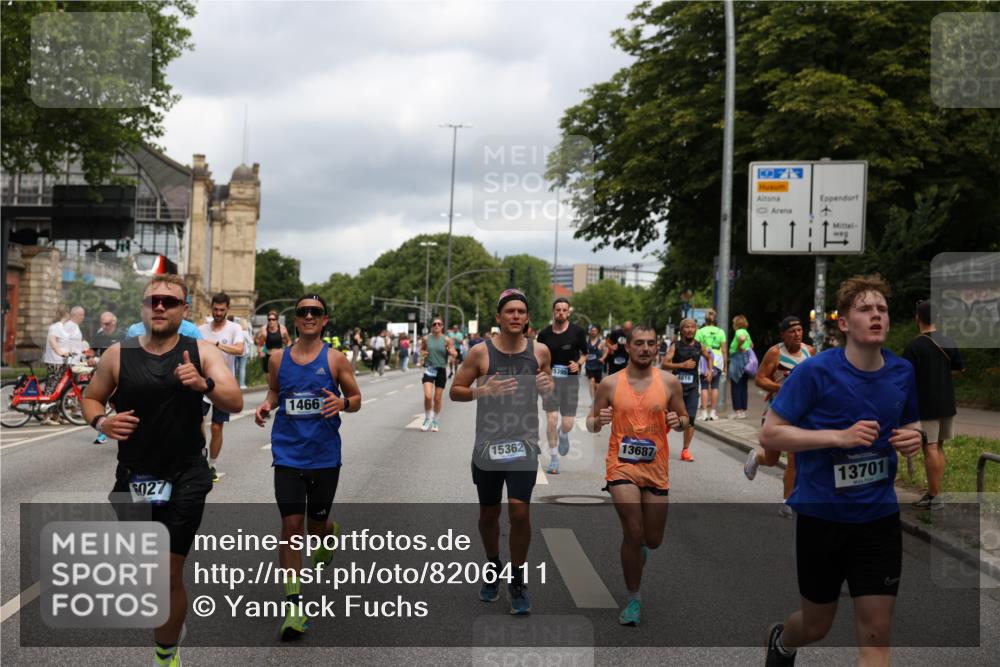 29.06.2025 - hella hamburg halbmarathon Yannick Fuchs http://msf.ph/oto/8206411 29.06.2025 10:44:54 20KM 1461, 1466, 1750, 1817, 2207, 2540, 2880, 3654, 4077, 4816, 5018, 5115, 6027, 6662, 6712, 6795, 7052, 7134, 7369, 7397, 7583, 7930, 7932, 8117, 8205, 8261, 8572, 8819, 9057, 11214, 11422, 12016, 12778, 12949, 13008, 13687, 13701, 13808, 13875, 14034, 14125, 14626, 15362, 15395, 15720, 16285, 16291, 17129, 17179, 17221, 17384, 18006, 18182, 18394, 18413, 18489 meine-sportfotos.de