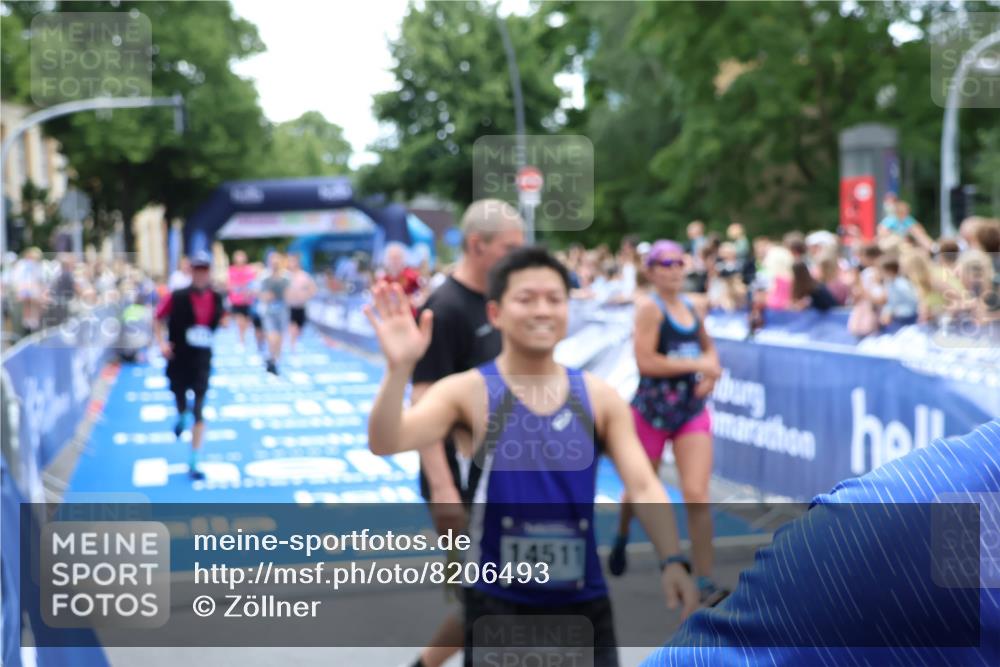 29.06.2025 - hella hamburg halbmarathon Zöllner http://msf.ph/oto/8206493 29.06.2025 10:48:50 Ziel 1094, 1884, 1892, 2442, 9482, 11519, 12533, 15309, 15384, 16653, 17007 meine-sportfotos.de