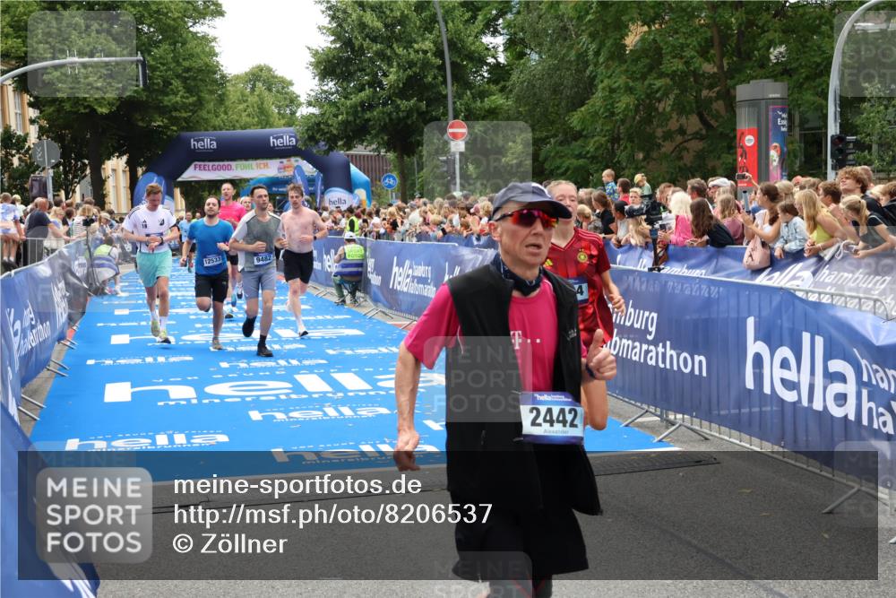 29.06.2025 - hella hamburg halbmarathon Zöllner http://msf.ph/oto/8206537 29.06.2025 10:48:52 Ziel 1094, 1884, 1892, 2442, 9482, 11519, 12421, 12533, 13009, 15309, 16653, 17007, 18873 meine-sportfotos.de