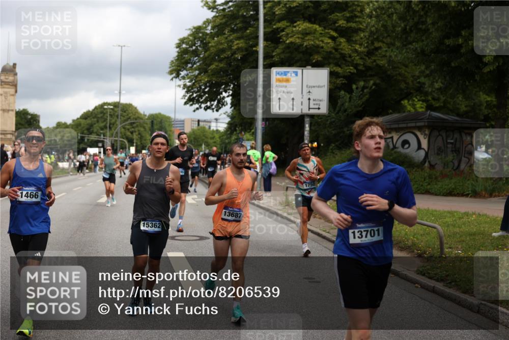 29.06.2025 - hella hamburg halbmarathon Yannick Fuchs http://msf.ph/oto/8206539 29.06.2025 10:44:55 20KM 1461, 1466, 1750, 1817, 2207, 2540, 2880, 3654, 4077, 4816, 5018, 5115, 6027, 6662, 6712, 7052, 7134, 7369, 7397, 7583, 7930, 7932, 8117, 8205, 8261, 8572, 8819, 9057, 11214, 11422, 12016, 12778, 12949, 13008, 13687, 13701, 13808, 13875, 14034, 14125, 14626, 15362, 15395, 15720, 16285, 16291, 17129, 17179, 17221, 17384, 18006, 18182, 18394, 18413, 18489 meine-sportfotos.de