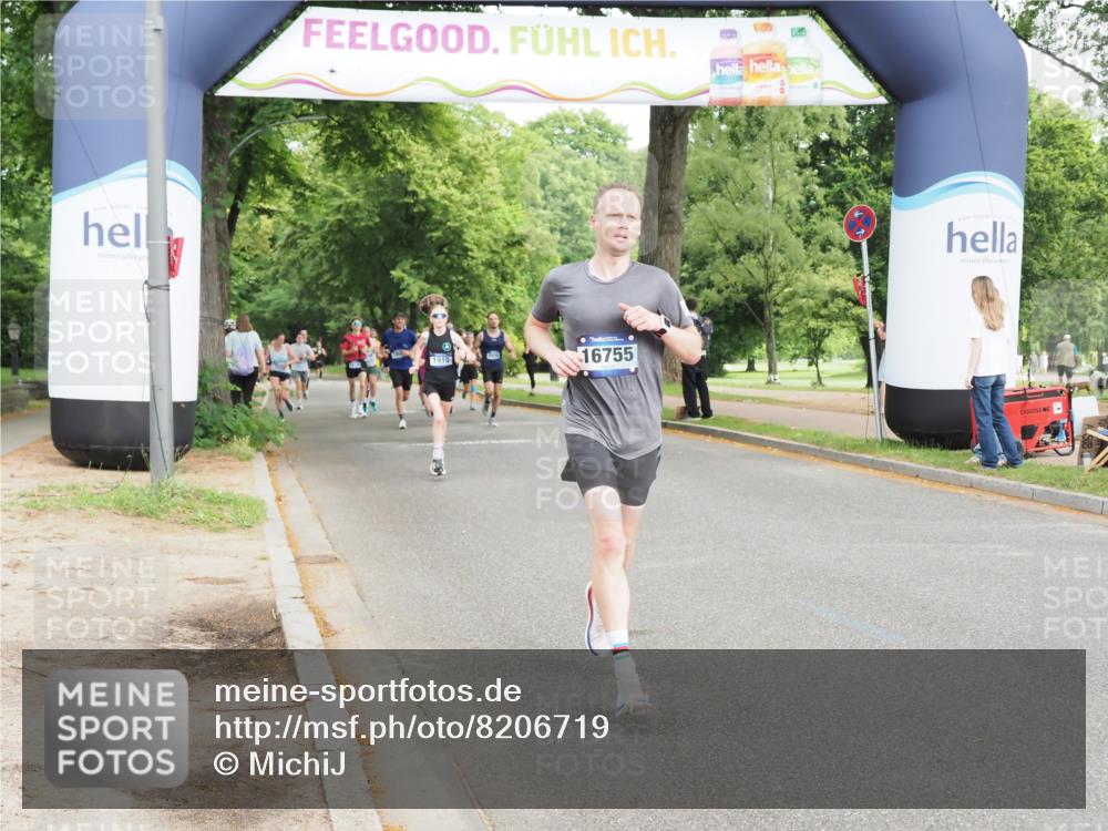 29.06.2025 - hella hamburg halbmarathon MichiJ http://msf.ph/oto/8206719 29.06.2025 10:22:35 Zwischen KM18-KM19 1910, 4602, 11745, 13618, 16755, 16931, 18679 meine-sportfotos.de
