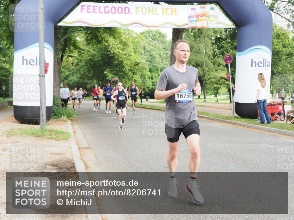 29.06.2025 - hella hamburg halbmarathon MichiJ http://msf.ph/oto/8206741 29.06.2025 10:22:35 Zwischen KM18-KM19 1910, 4602, 11745, 13618, 16755, 16931, 18679 meine-sportfotos.de