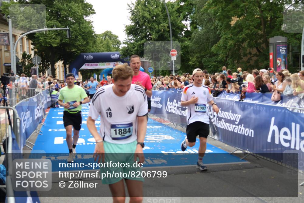 29.06.2025 - hella hamburg halbmarathon Zöllner http://msf.ph/oto/8206799 29.06.2025 10:48:56 Ziel 1892, 3213, 7067, 9661, 12421, 12534, 13009, 13976, 15309, 16653, 17007, 18873 meine-sportfotos.de