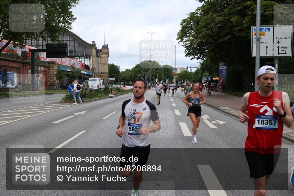 29.06.2025 - hella hamburg halbmarathon Yannick Fuchs http://msf.ph/oto/8206894 29.06.2025 10:32:14 20KM 1290, 1505, 2196, 2404, 3790, 5042, 5791, 5923, 6047, 6458, 9017, 9944, 10190, 10451, 10922, 11106, 11423, 12739, 12900, 13148, 13372, 13595, 15410, 15888, 16992, 17137, 17726, 18103, 18159, 18193, 18216, 18357, 18986 meine-sportfotos.de
