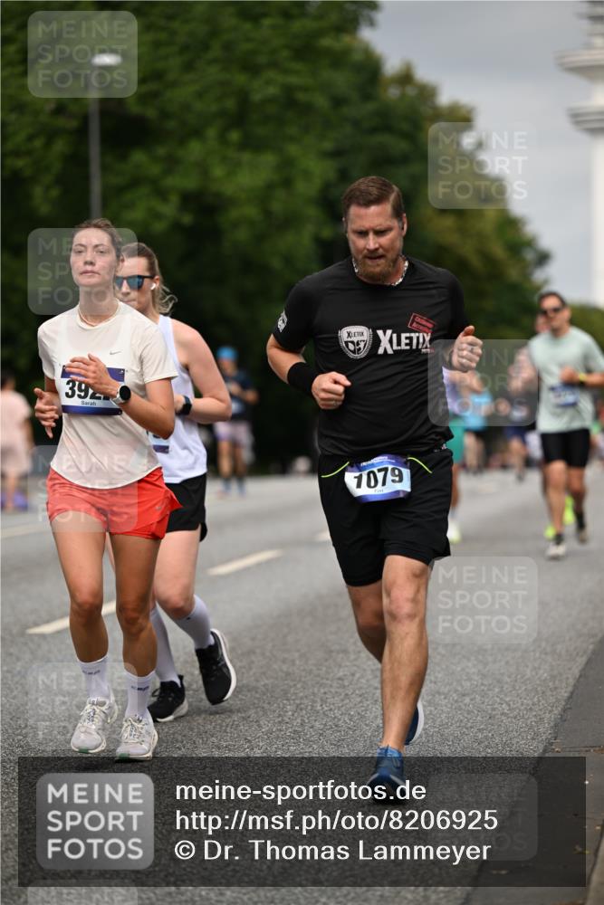 29.06.2025 - hella hamburg halbmarathon Dr. Thomas Lammeyer http://msf.ph/oto/8206925 29.06.2025 10:12:07 Kennedybrücke 1079, 1173, 1427, 2032, 3328, 3922, 4228, 4864, 5347, 5899, 6100, 7019, 7476, 9071, 9338 meine-sportfotos.de