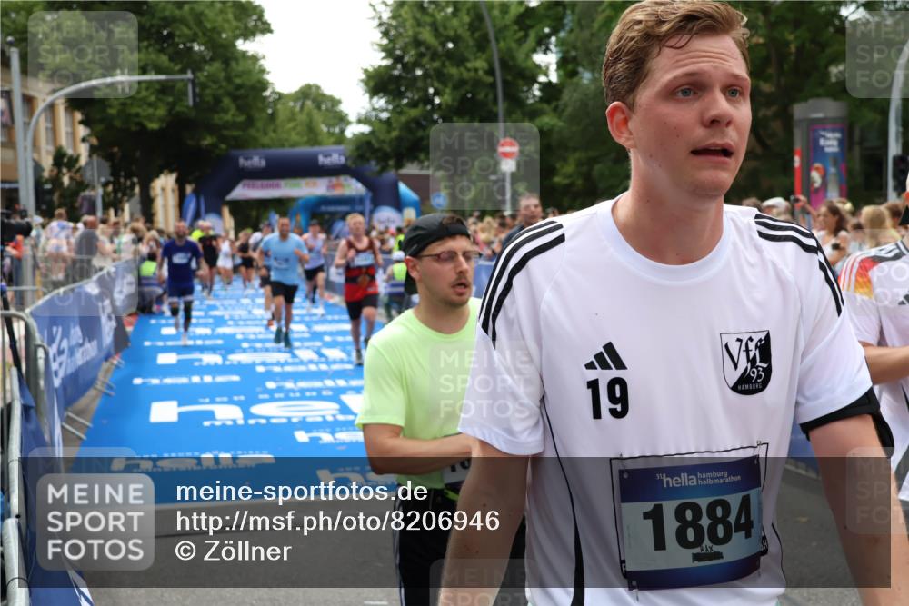 29.06.2025 - hella hamburg halbmarathon Zöllner http://msf.ph/oto/8206946 29.06.2025 10:48:58 Ziel 1381, 1452, 2260, 3213, 3985, 7067, 8889, 9661, 12421, 12534, 13009, 13183, 13976, 15309, 18873 meine-sportfotos.de